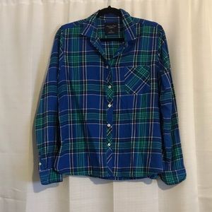 American Eagle Plaid Button Up Shirt